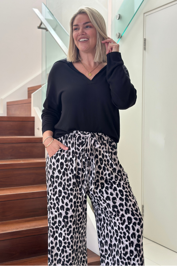 Ezi Bamboo Jumper - Black