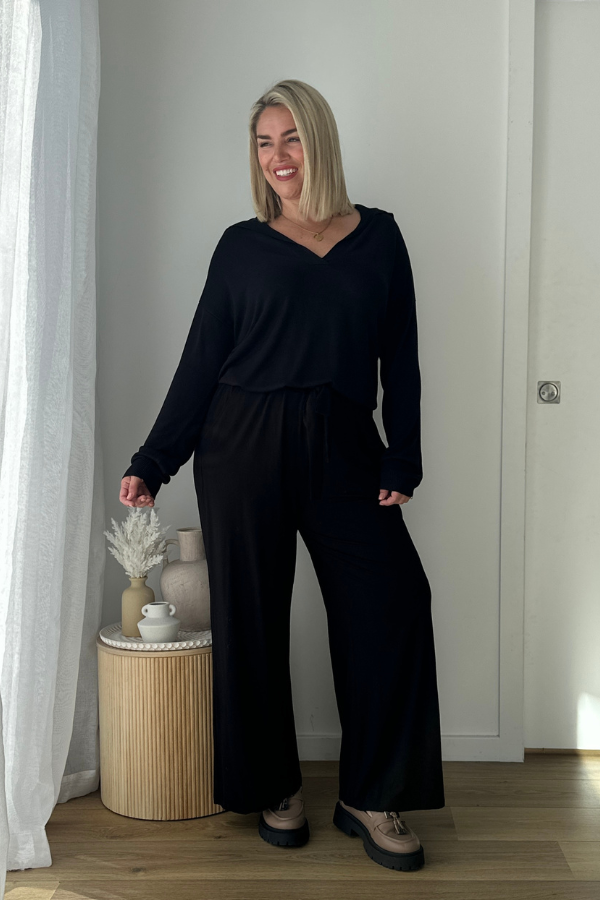 Ezi Bamboo Jumper - Black
