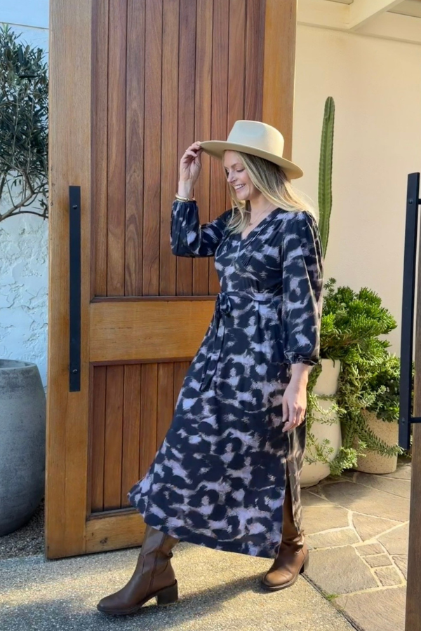 Ember Bamboo Dress (Bracelet sleeve) - Espresso Leopard
