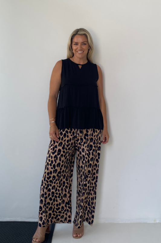 Zoe Bamboo Tiered Top - Black
